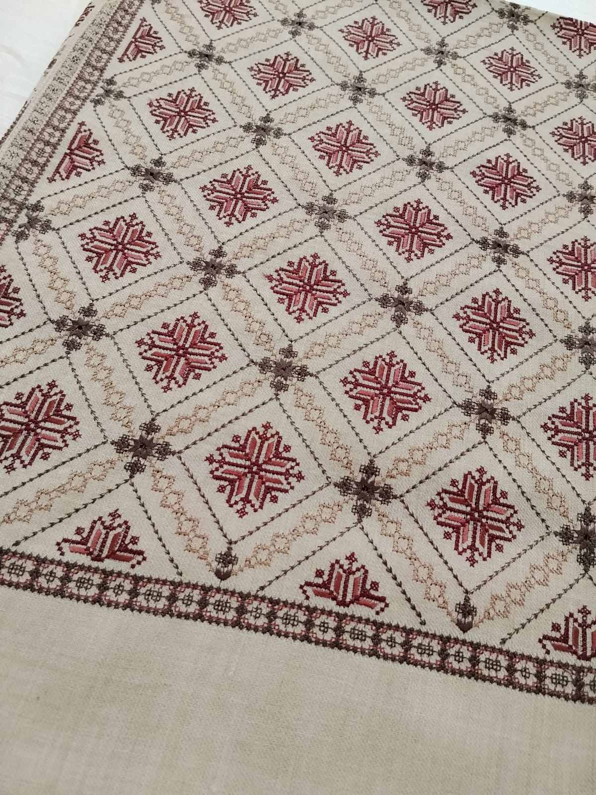 Cross Stitch Art Shawl (B637)