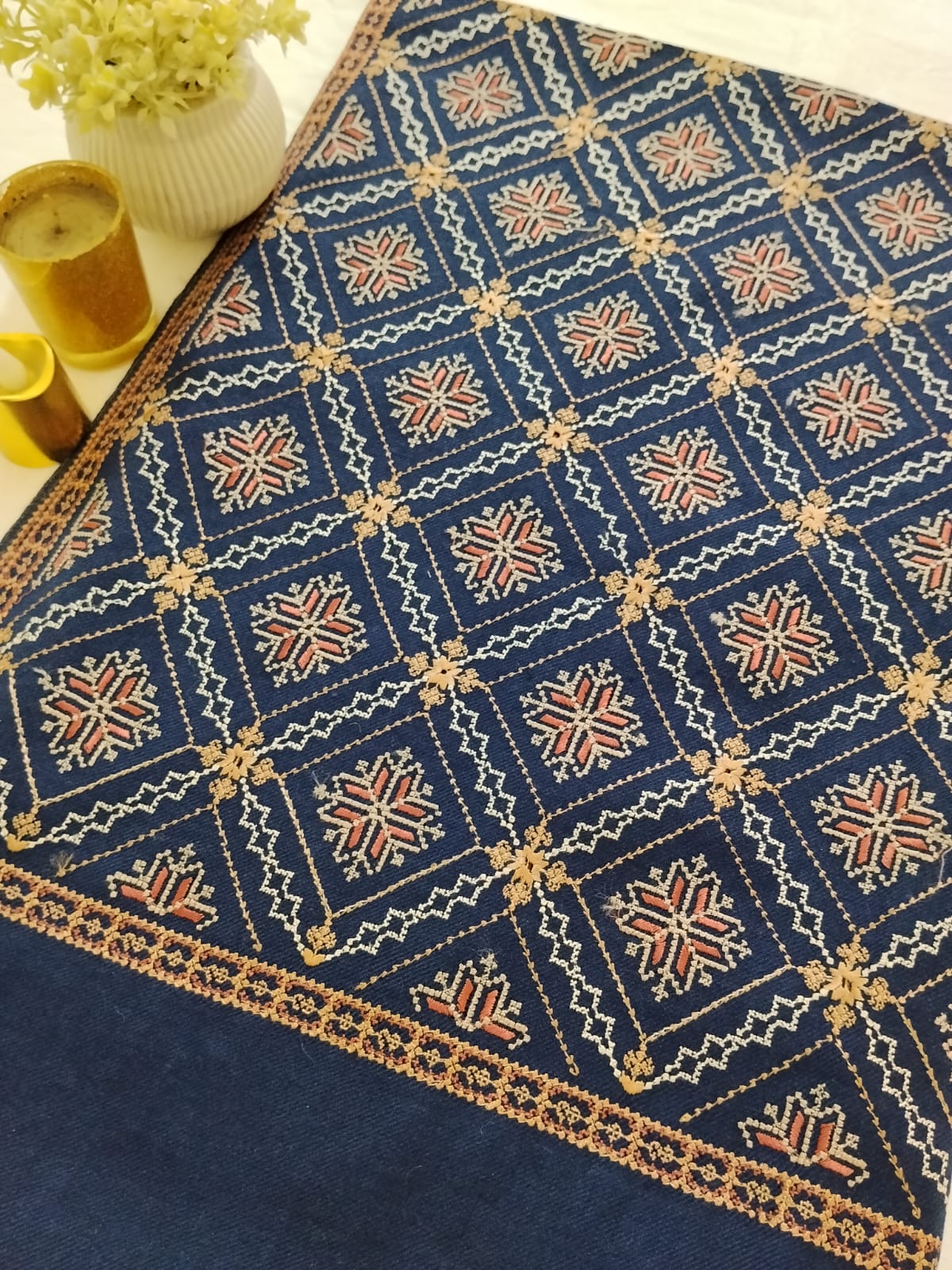 Cross Stitch Art Shawl (B637)