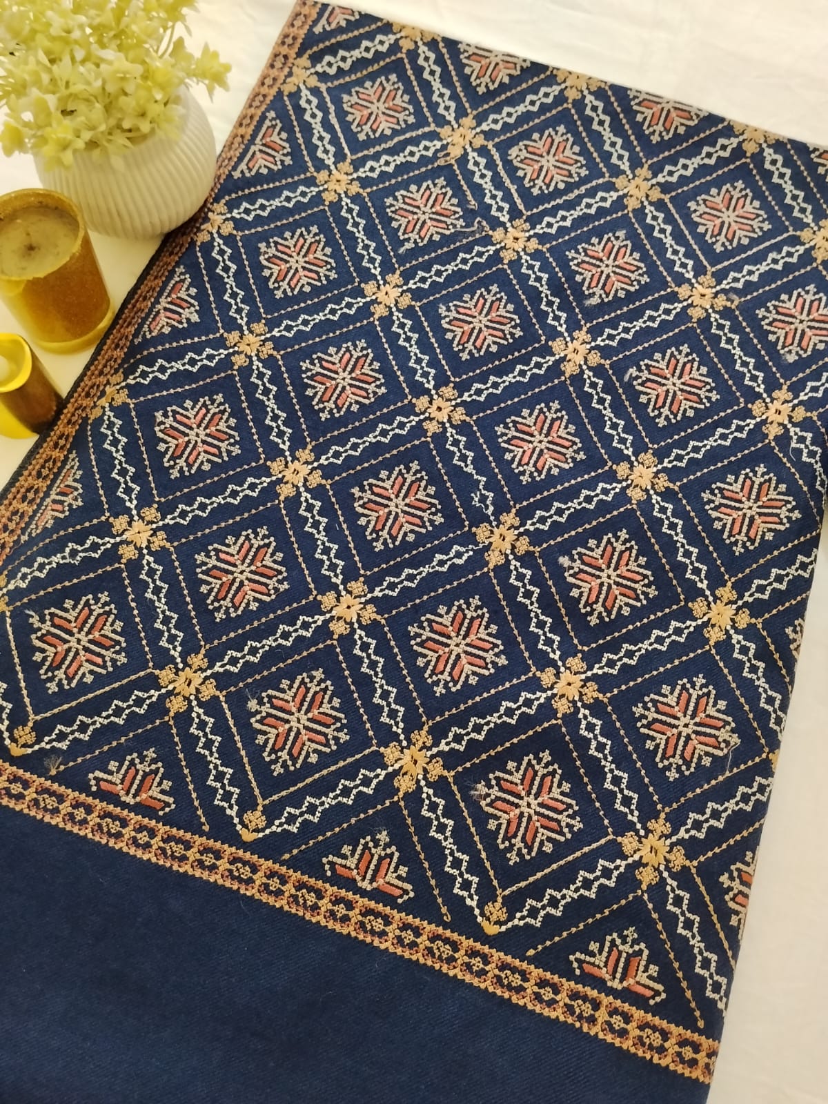 Cross Stitch Art Shawl (B637)