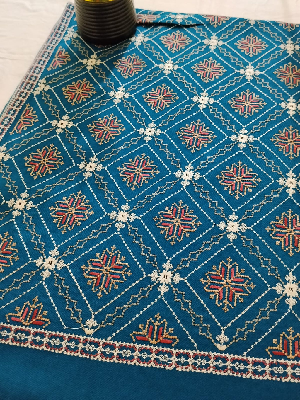 Cross Stitch Art Shawl (B637)