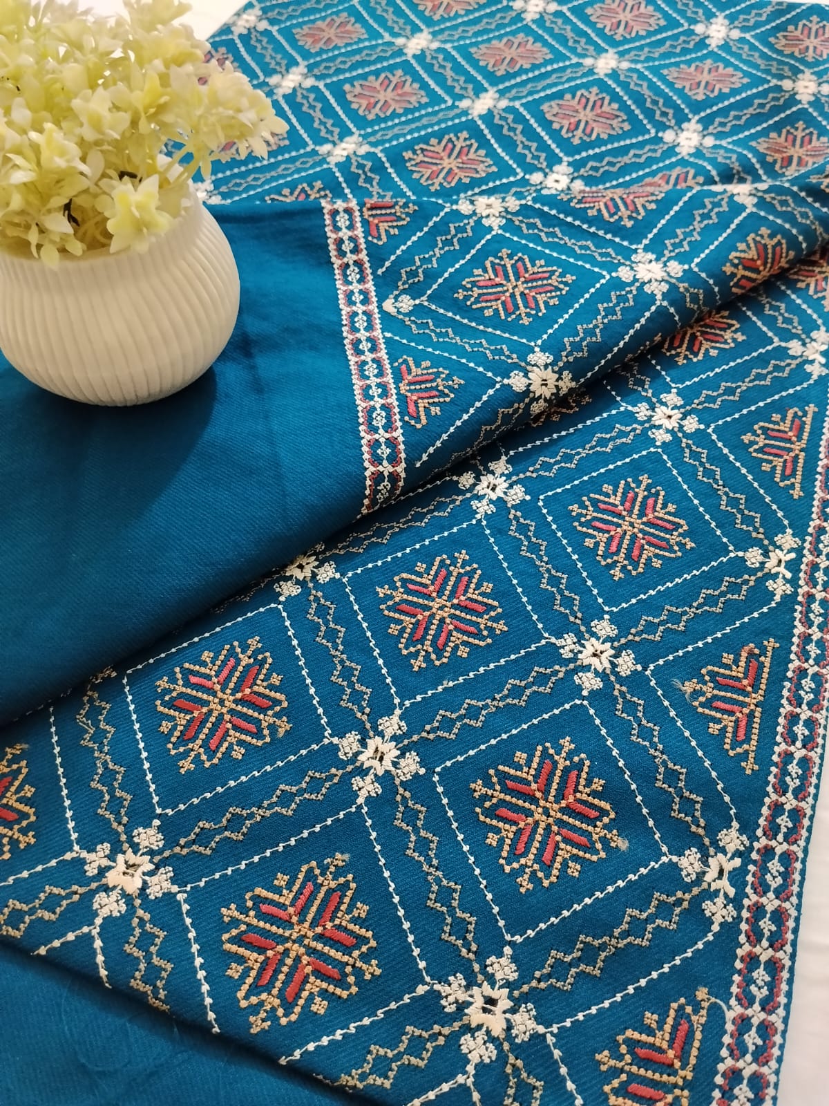 Cross Stitch Art Shawl (B637)