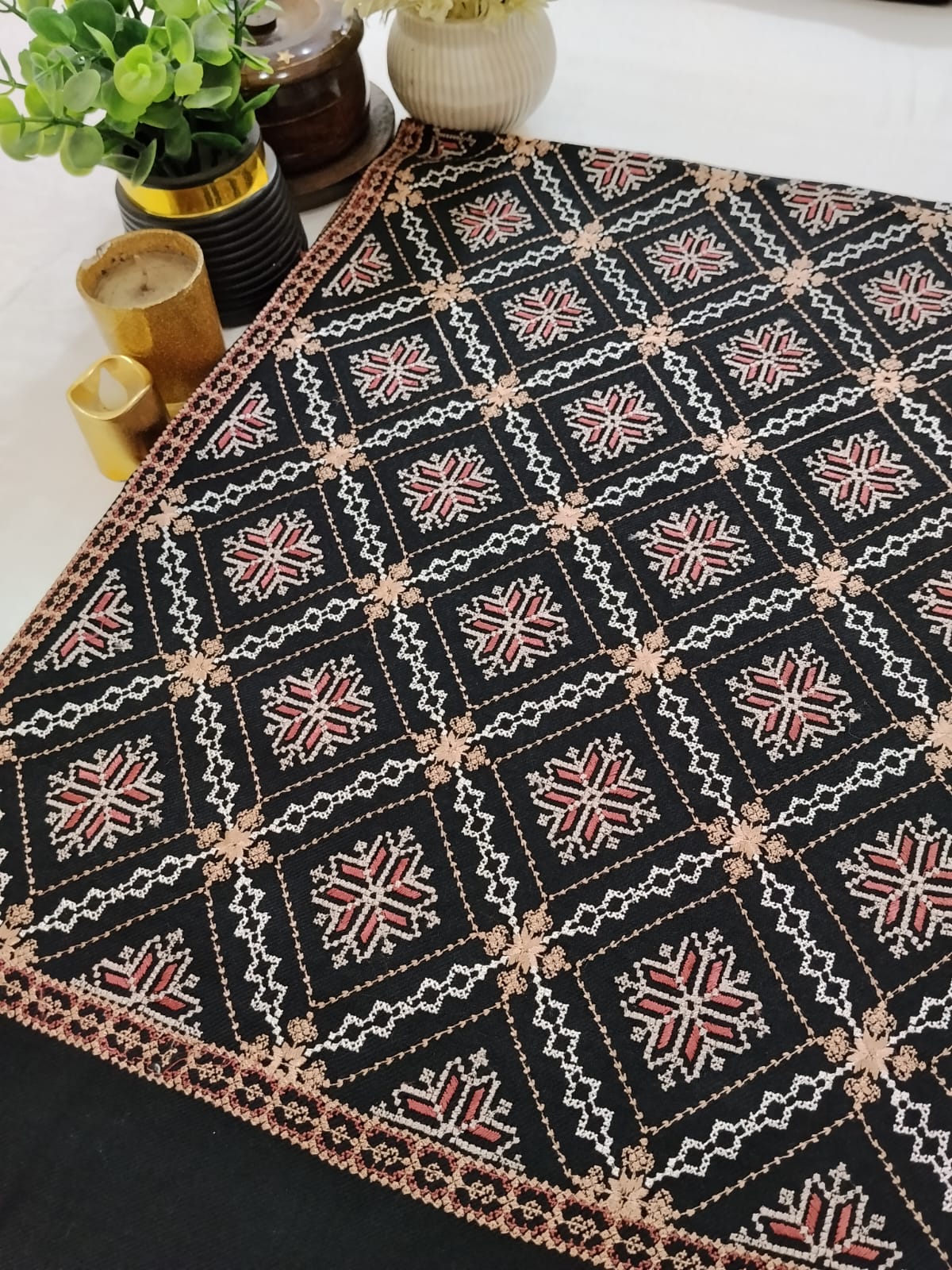 Cross Stitch Art Shawl (B637)
