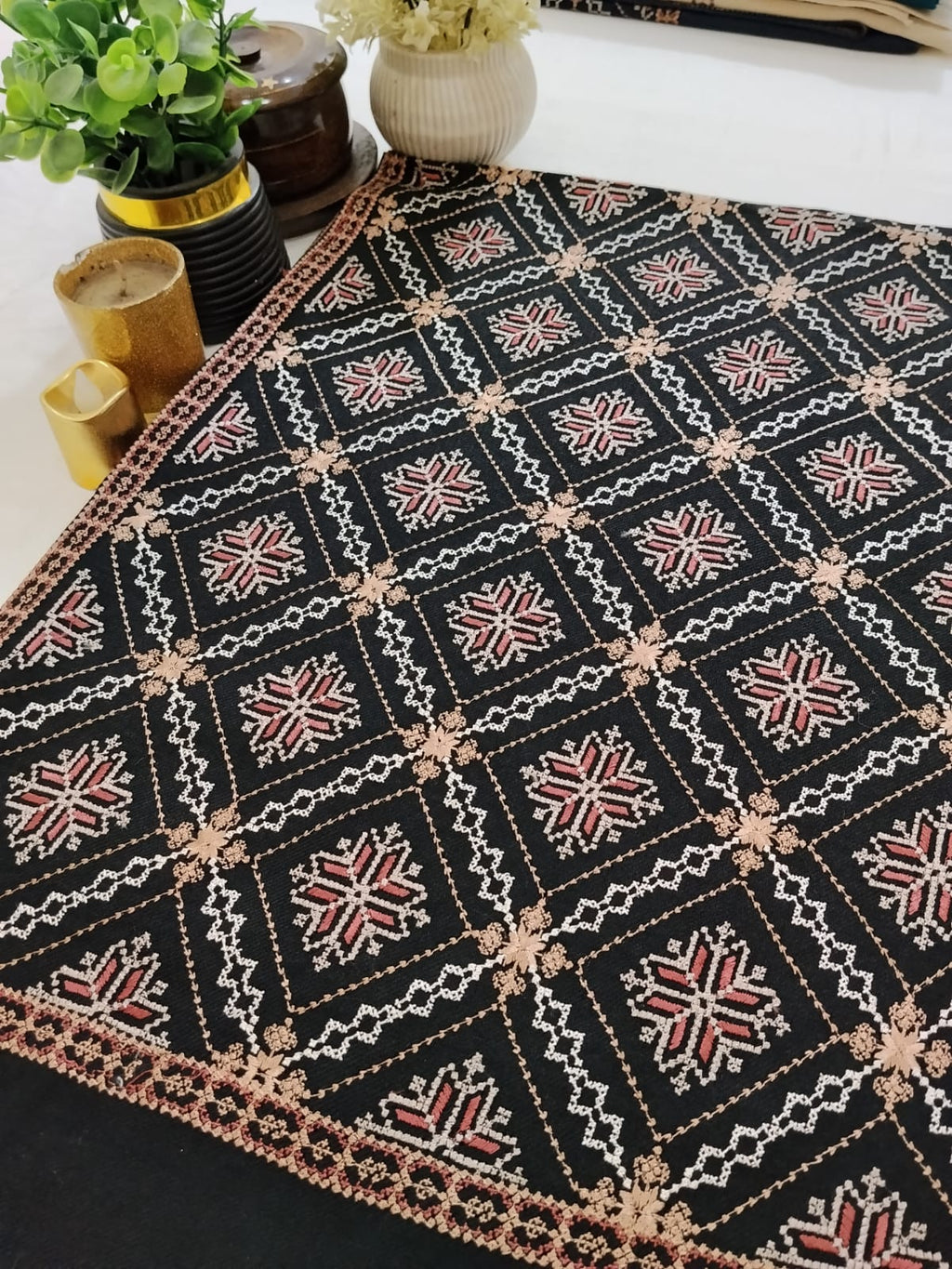 Cross Stitch Art Shawl (B637)