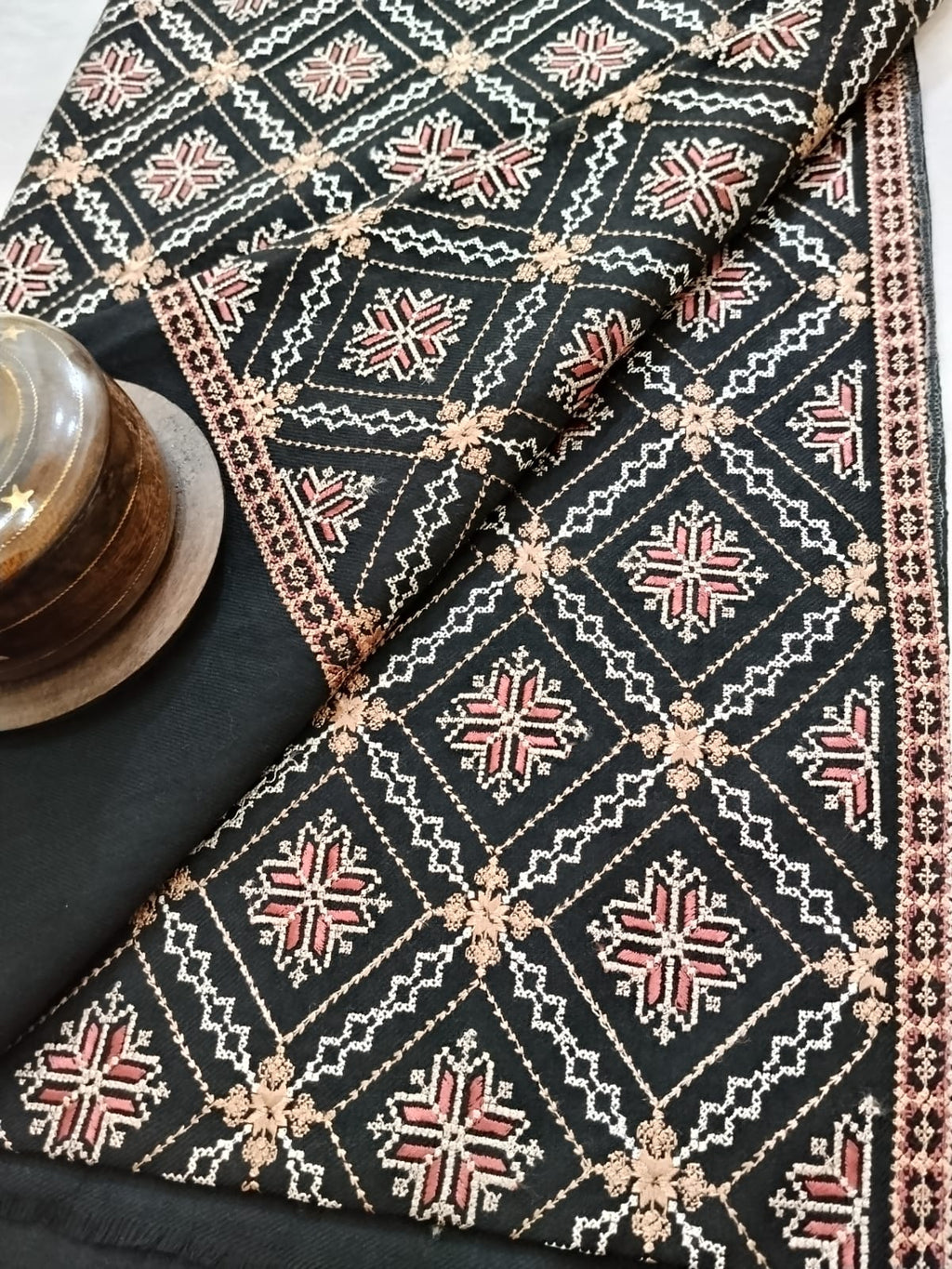 Cross Stitch Art Shawl (B637)