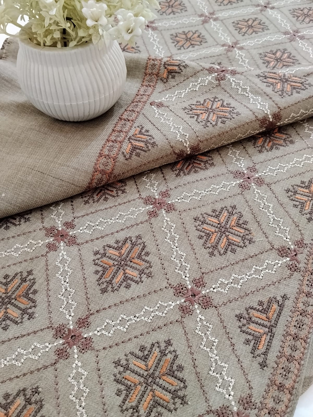 Cross Stitch Art Shawl (B637)