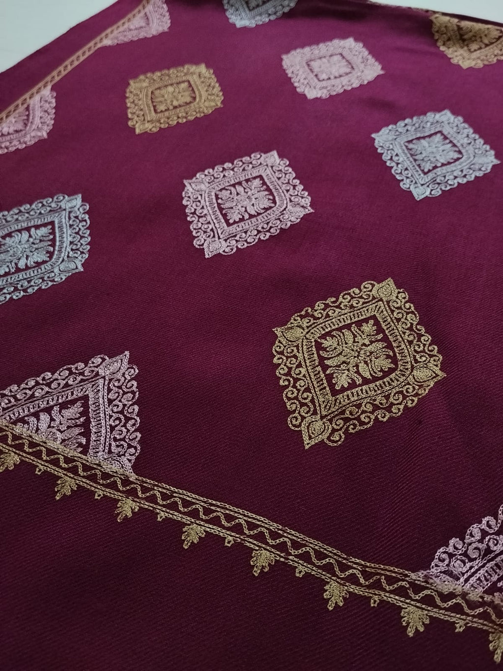 Naqsh-e-Aari Shawl(AR-604)