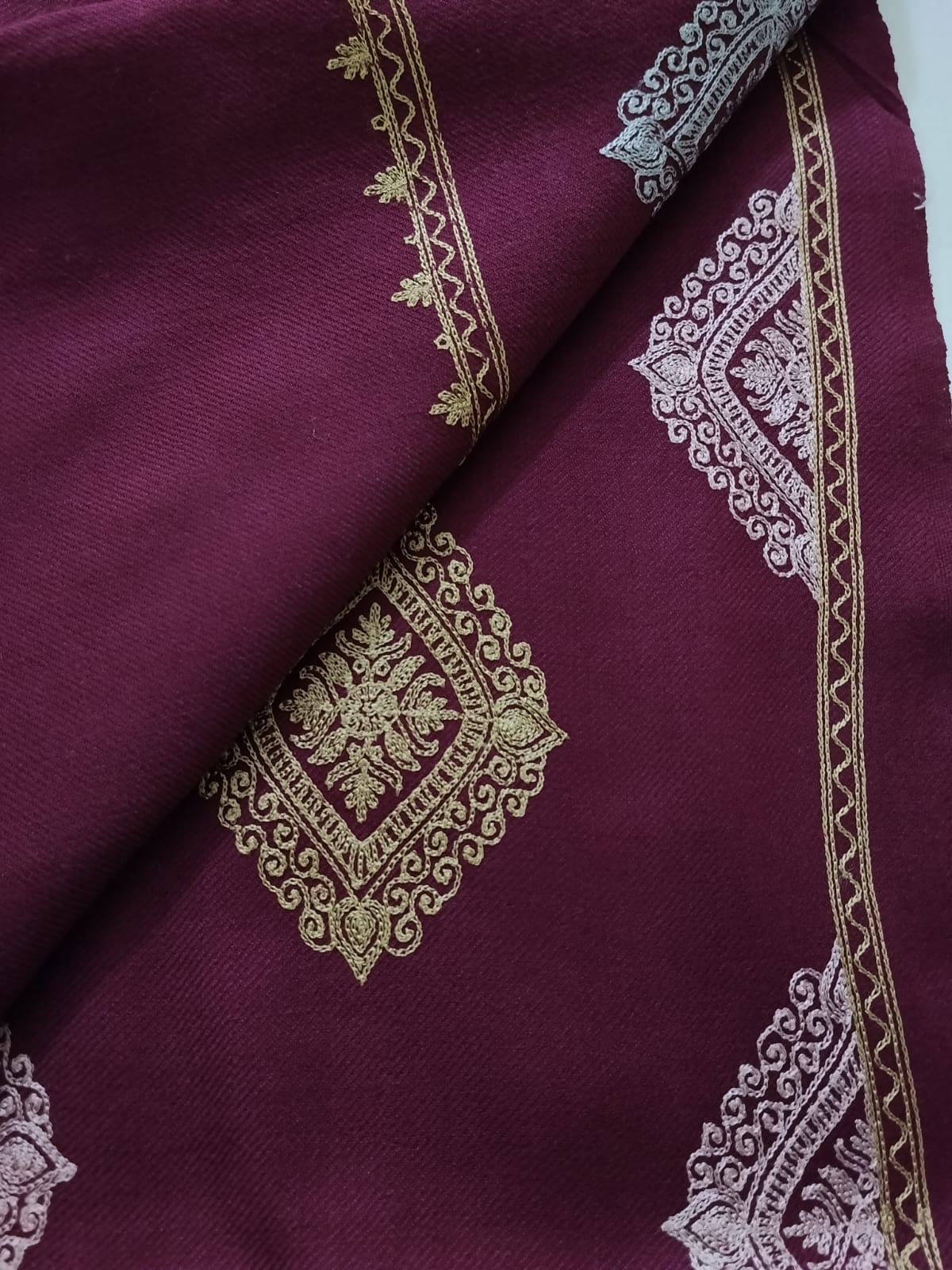 Naqsh-e-Aari Shawl(AR-604)