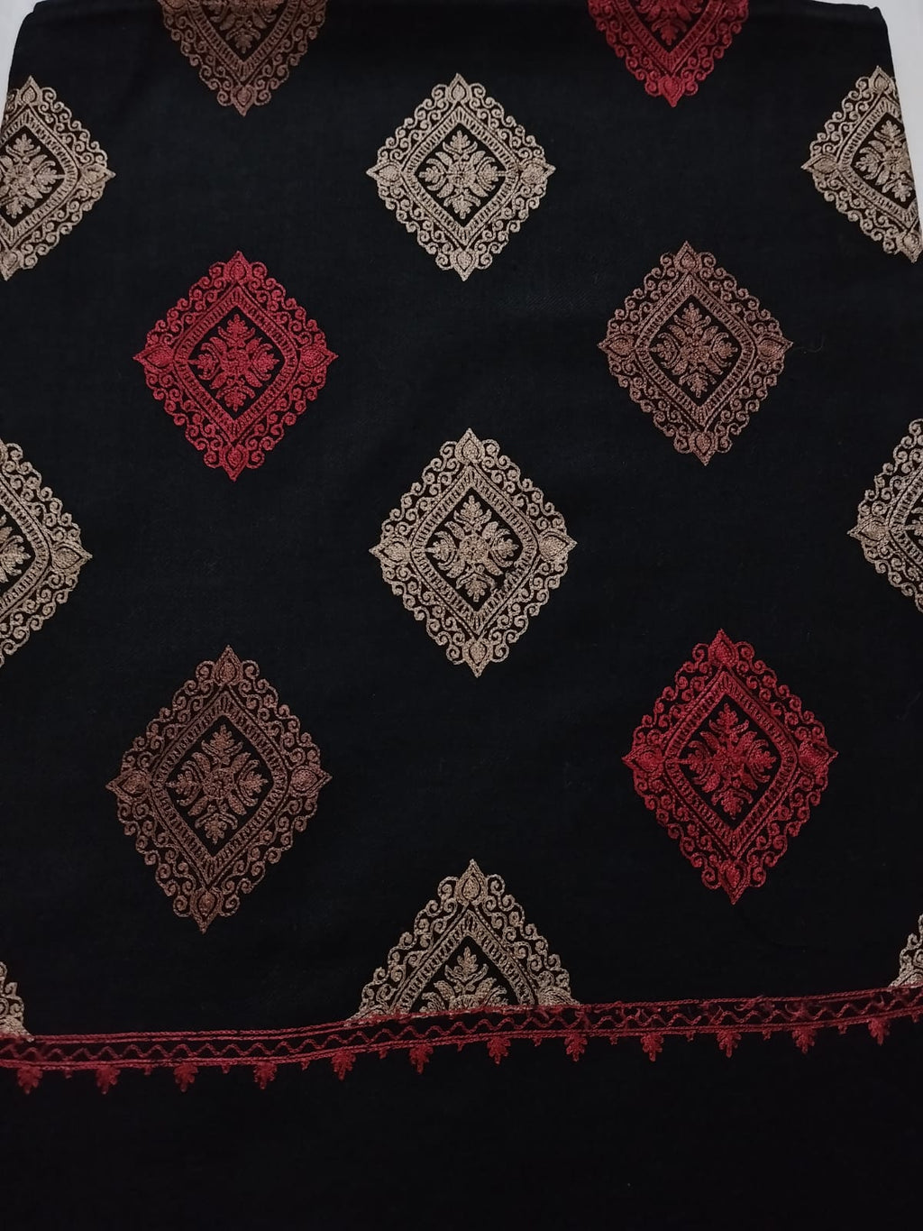 Naqsh-e-Aari Shawl(AR-604)