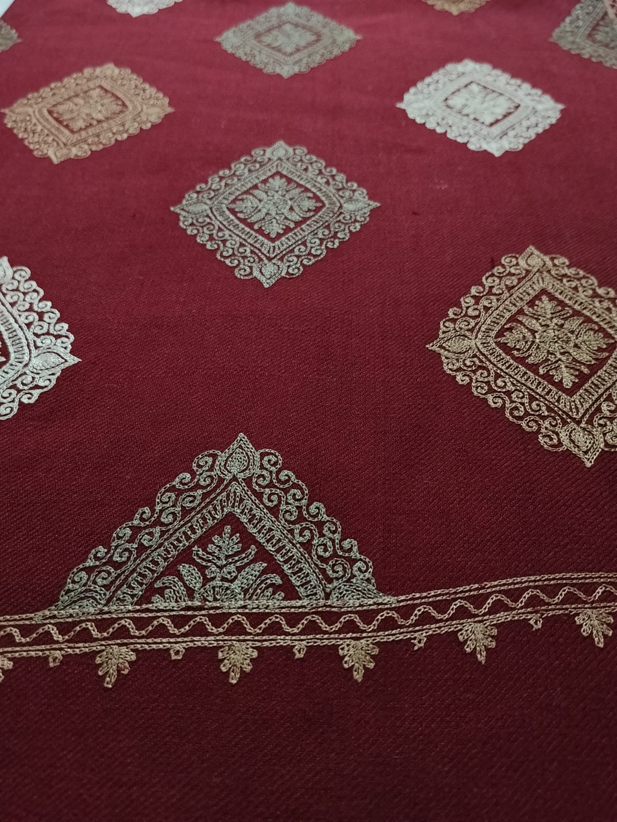 Naqsh-e-Aari Shawl(AR-604)